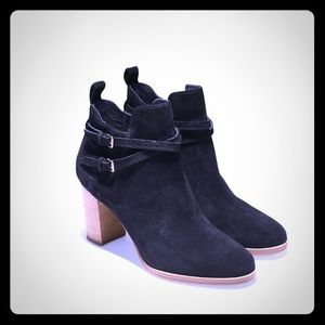 Cole Haan Linnie Booties Suede & Black